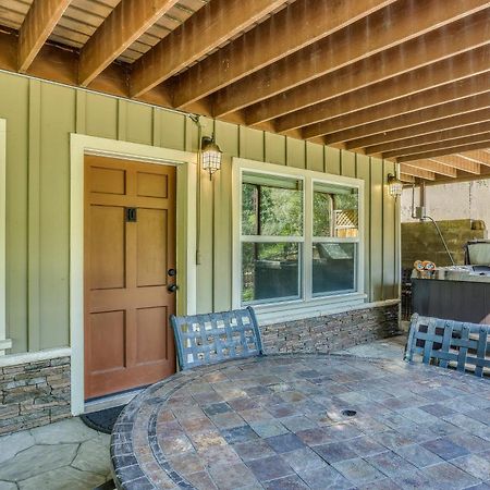 Rustic Oakhurst Retreat Less Than 4 Mi To Bass Lake! Villa Exterior photo