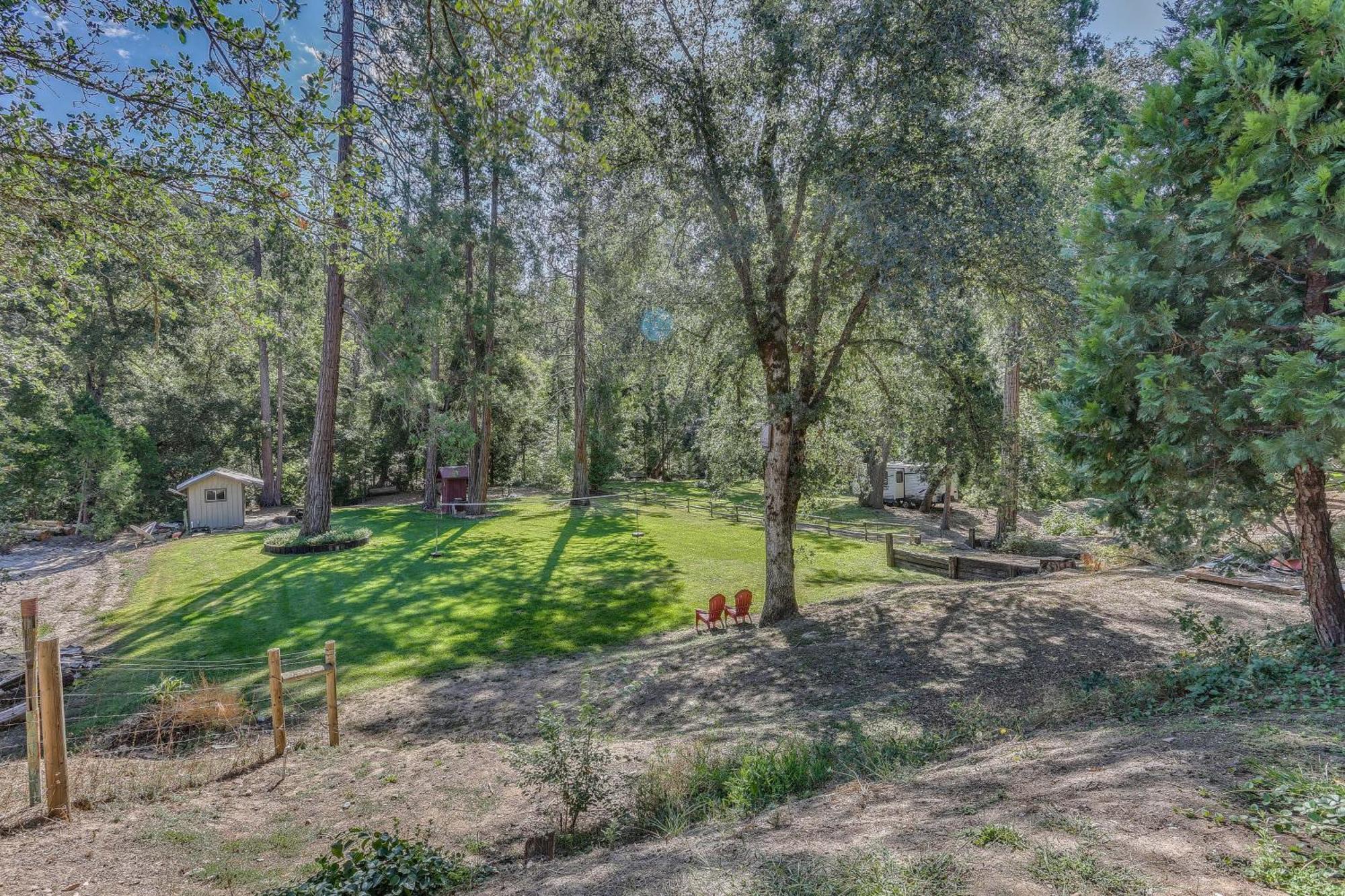 Rustic Oakhurst Retreat Less Than 4 Mi To Bass Lake! Villa Exterior photo