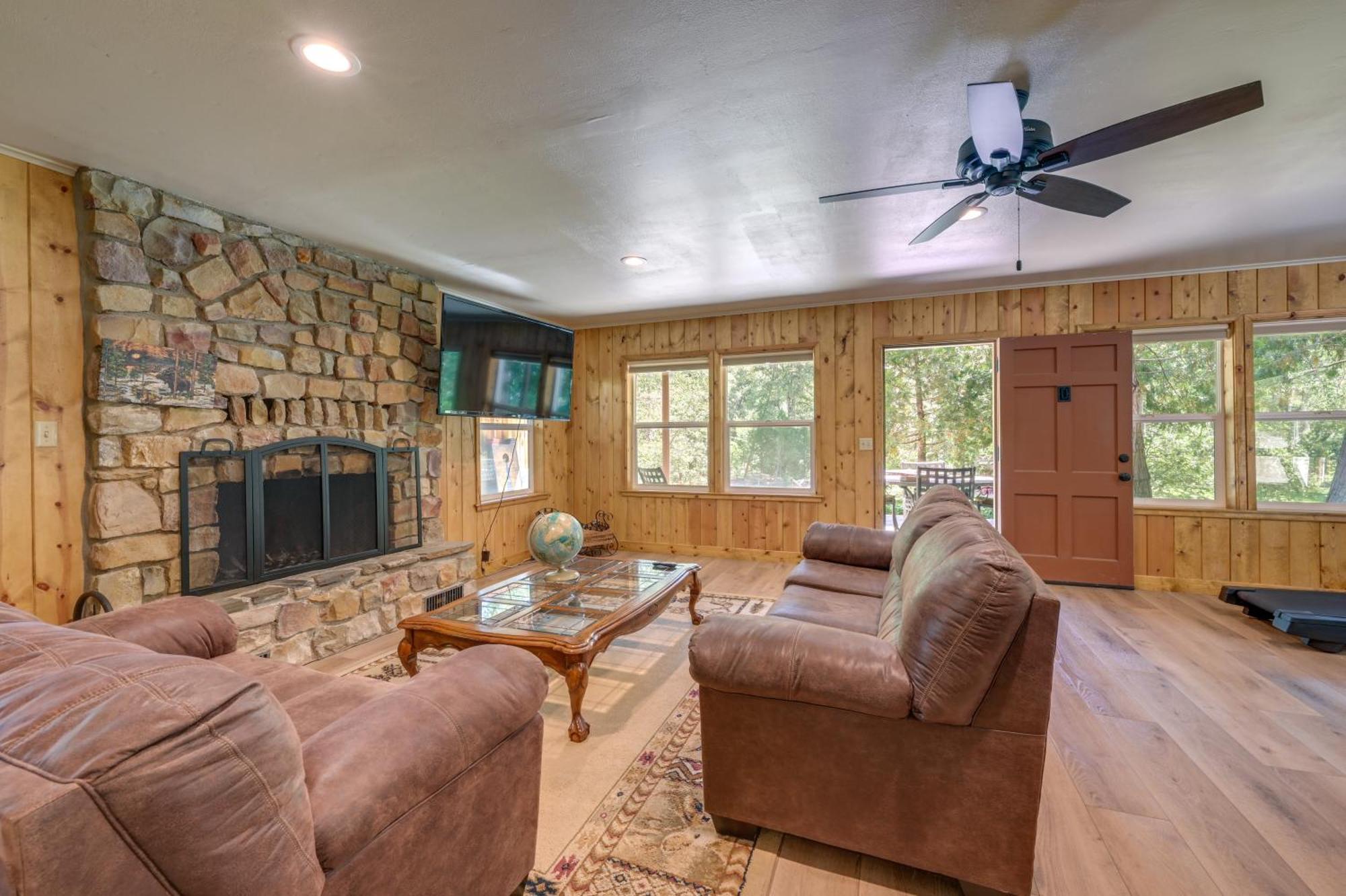 Rustic Oakhurst Retreat Less Than 4 Mi To Bass Lake! Villa Exterior photo