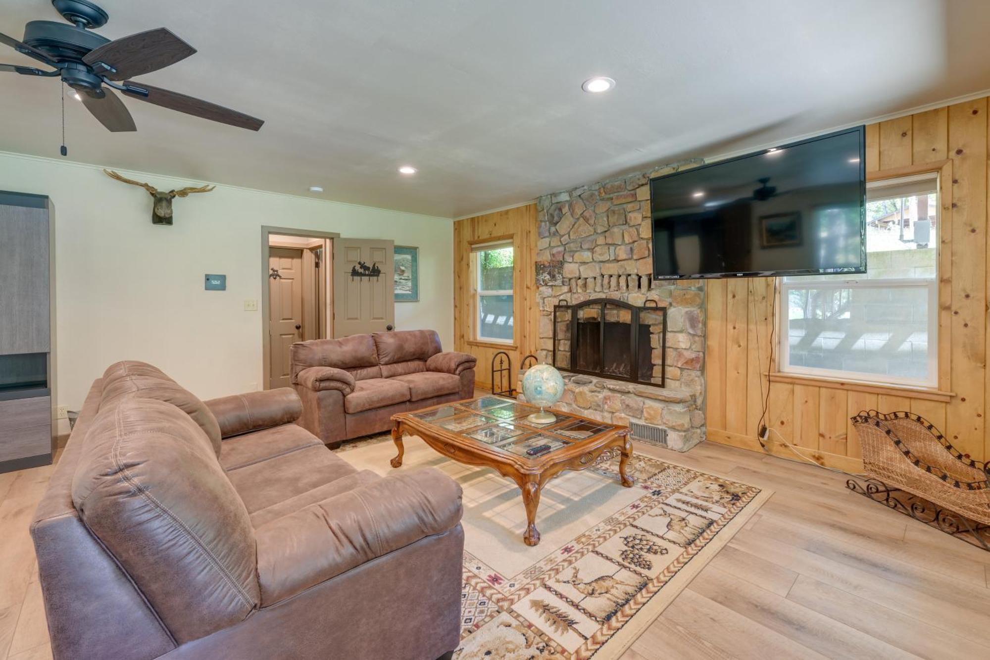 Rustic Oakhurst Retreat Less Than 4 Mi To Bass Lake! Villa Exterior photo